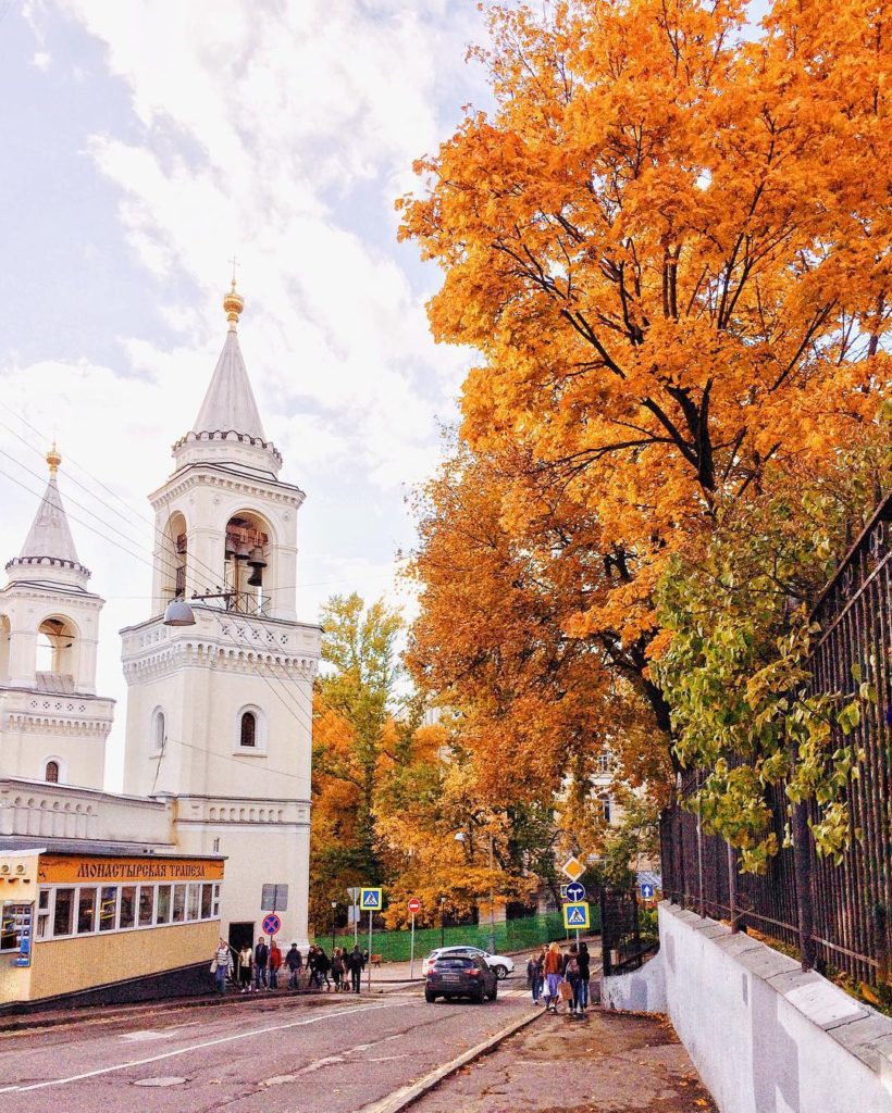 Осень в москве. Золотая осень в Москве. Москва осенью. Красивые места в Москве осенью.